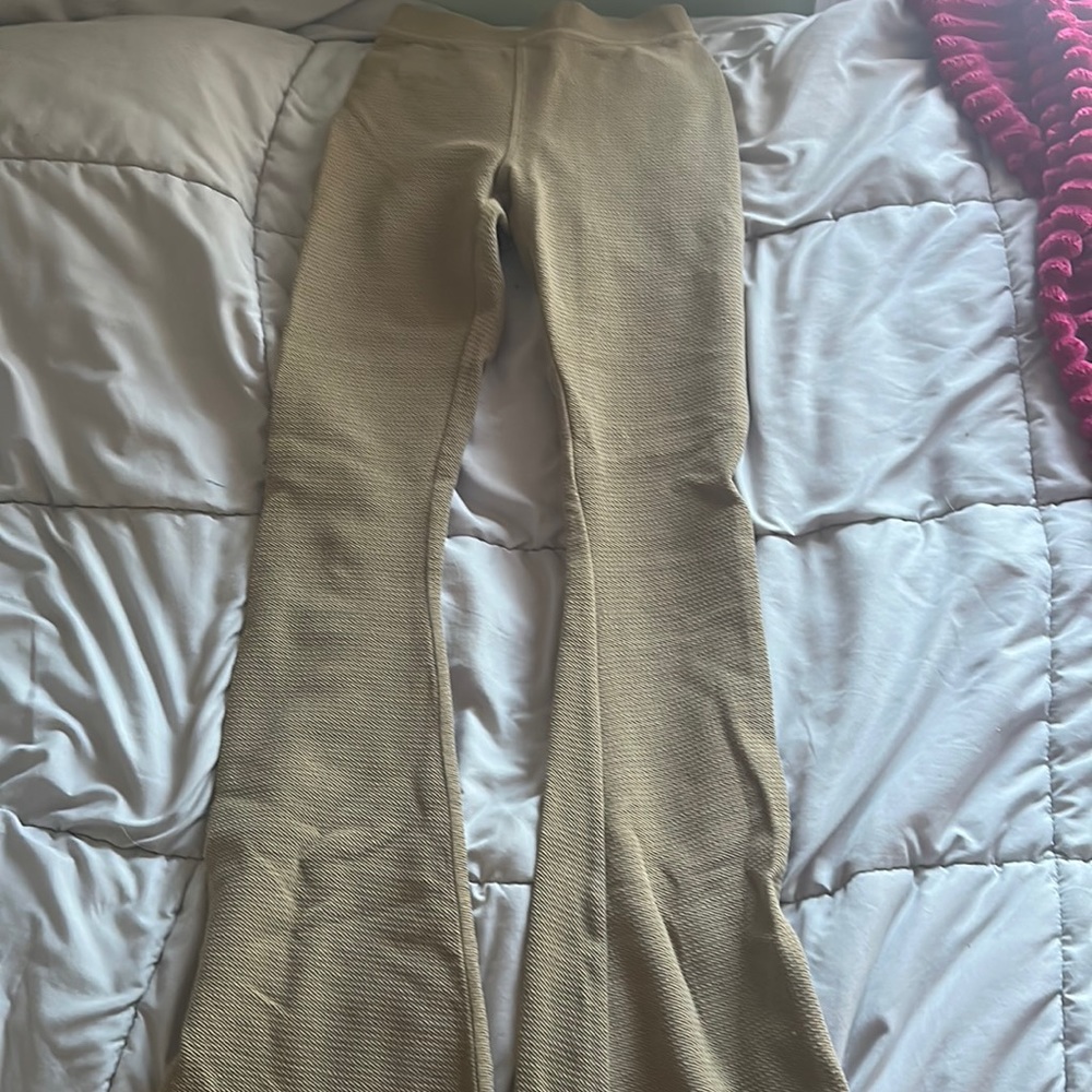 Aerie Flares Beige